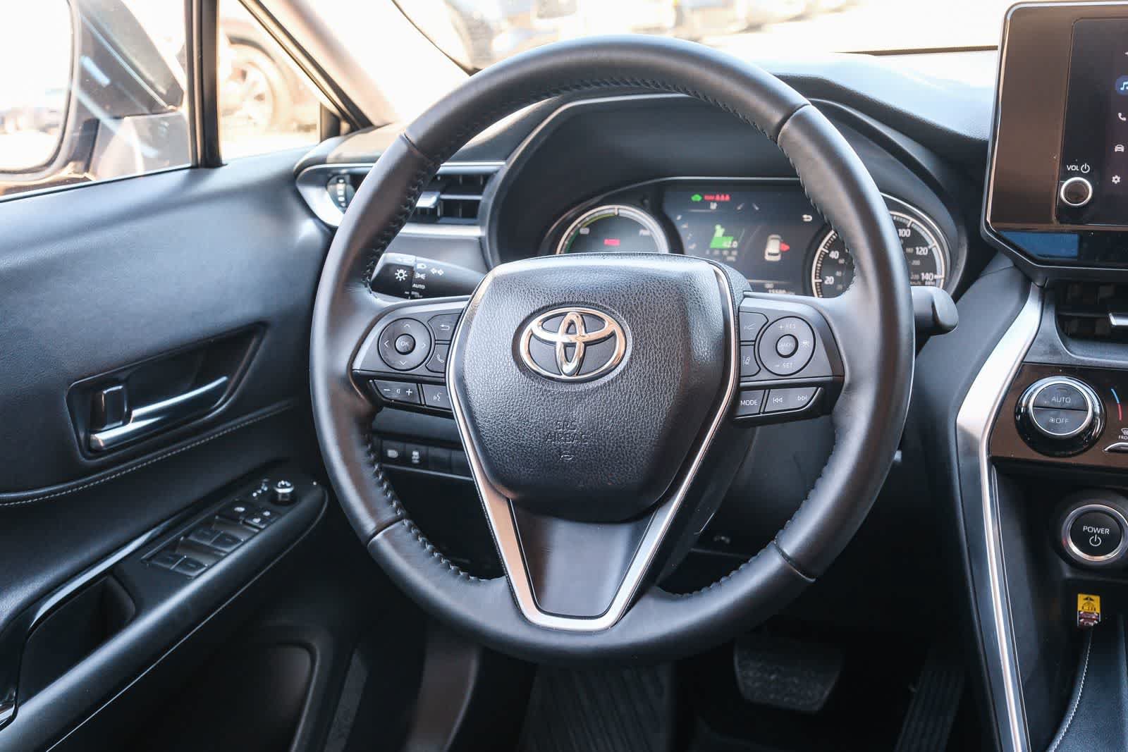 Certified 2024 Toyota Venza LE AWD/4WD image 18
