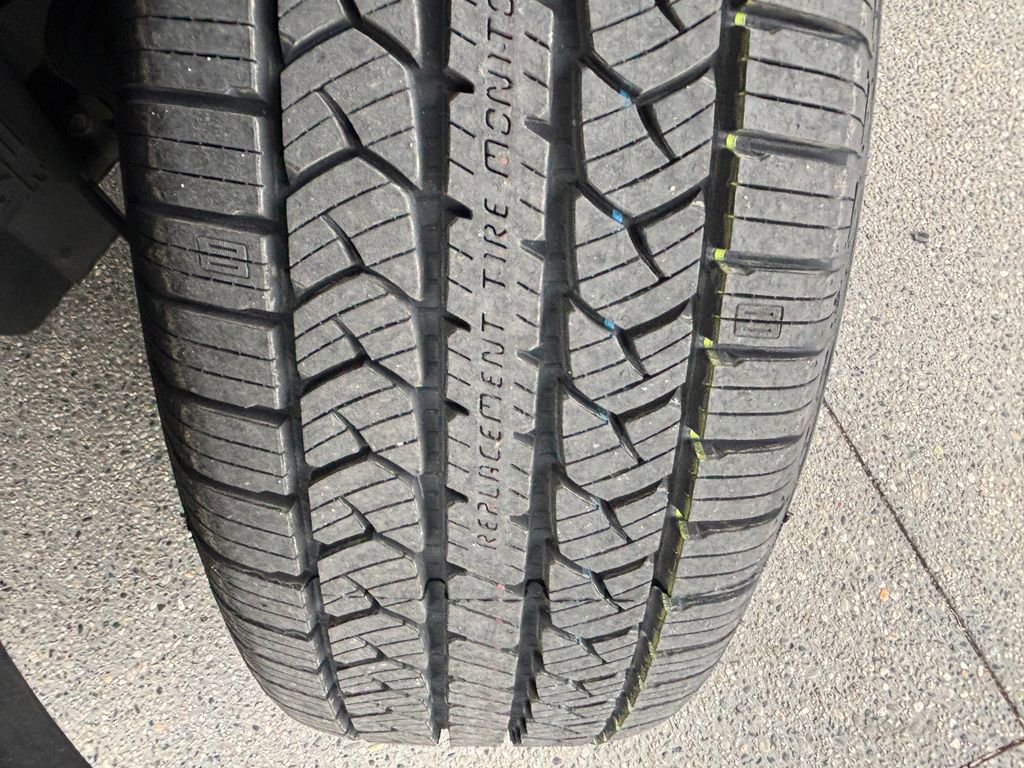 Used 2017 GMC Acadia SLT image 34