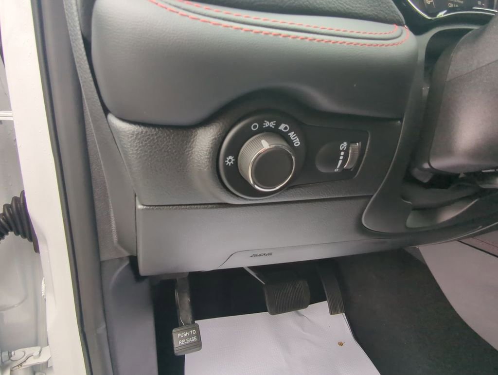 Used 2026 Dodge Durango GT image 14
