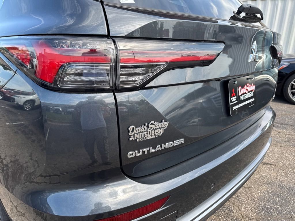 New 2026 Mitsubishi Outlander SEL FWD image 52