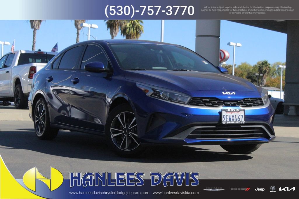 Used 2023 Kia Forte LXS image 1