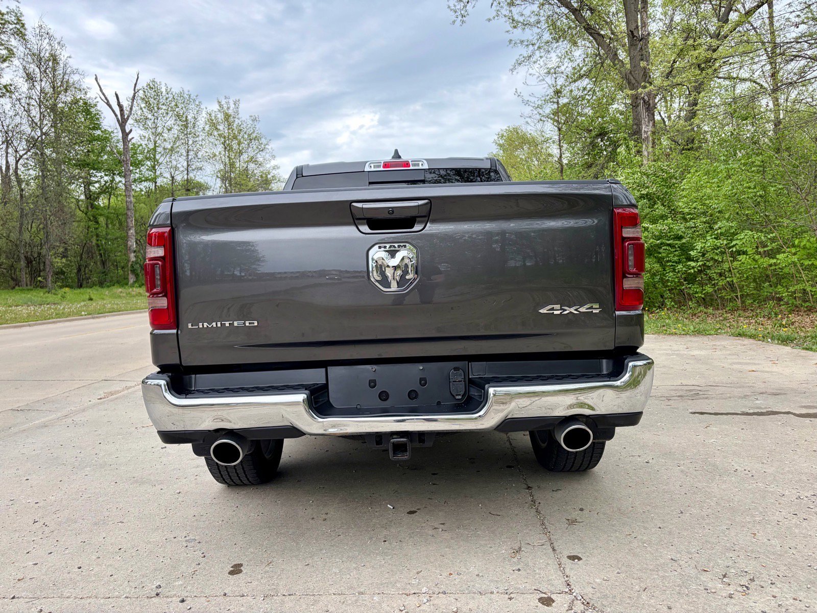 Used 2024 RAM 1500 Limited image 11