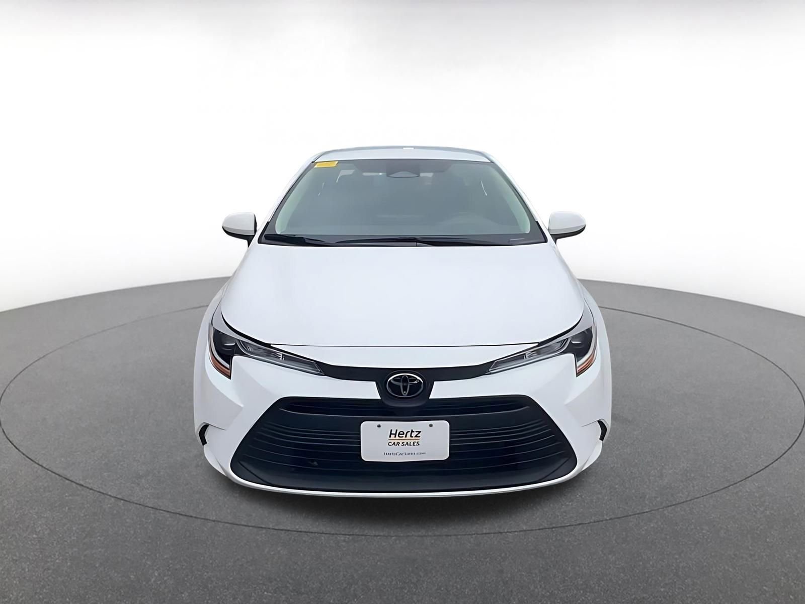 Used 2023 Toyota Corolla LE image 4