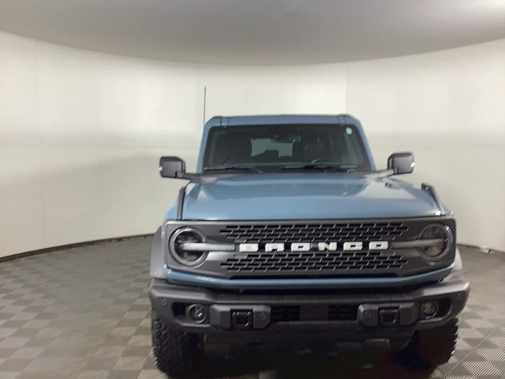 Used 2022 Ford Bronco Badlands image 6