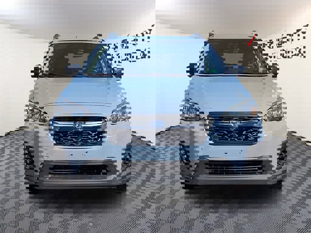 Used 2018 Subaru Crosstrek 2.0i image 2