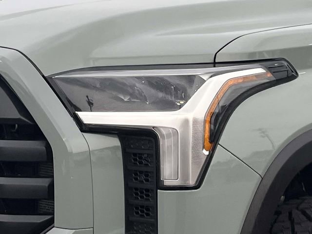 Used 2025 Toyota Tundra SR5 w/ SR5 Convenience Package AWD/4WD image 9