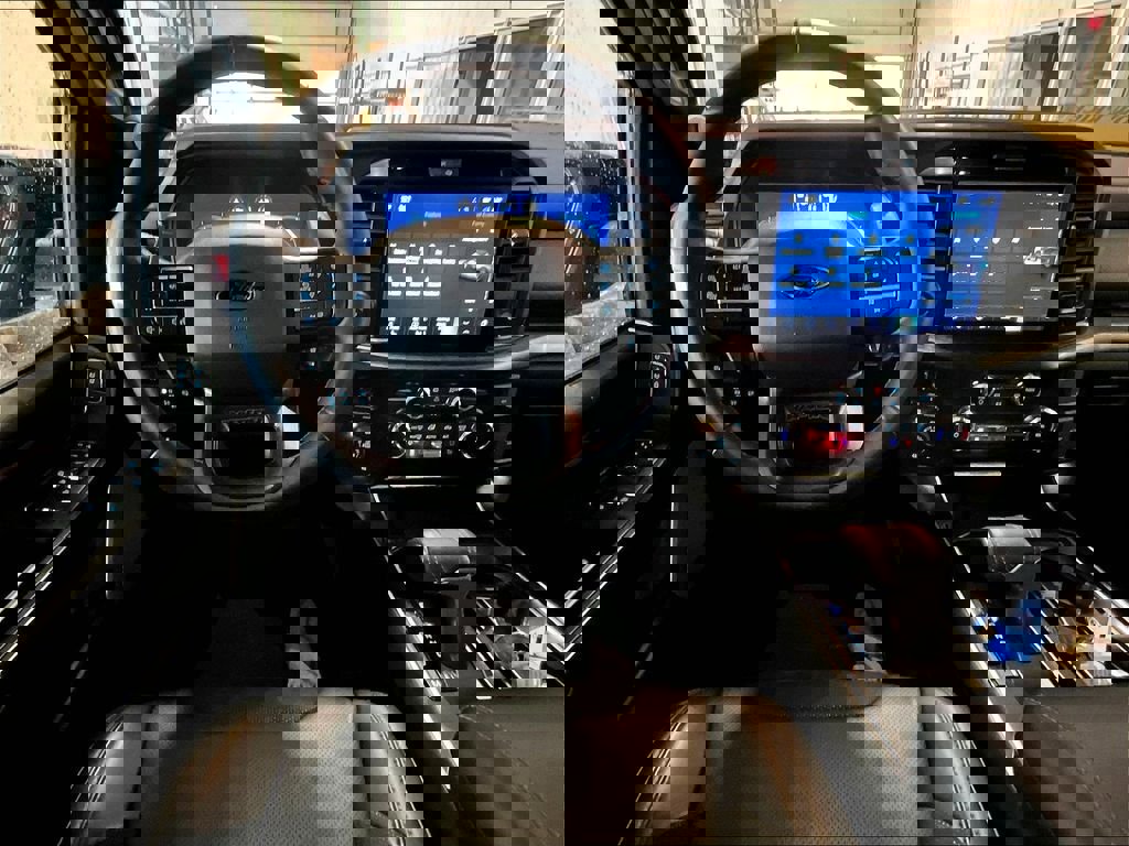 Used 2025 Ford F150 Raptor image 17