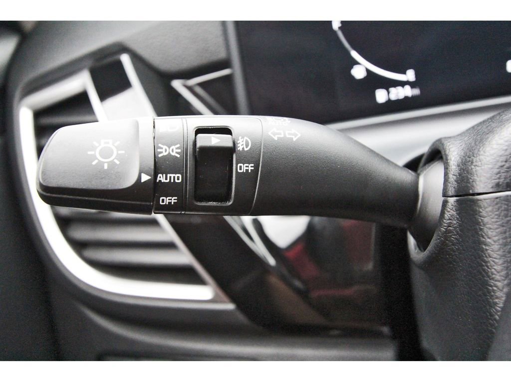 Used 2024 Kia Seltos S FWD image 16