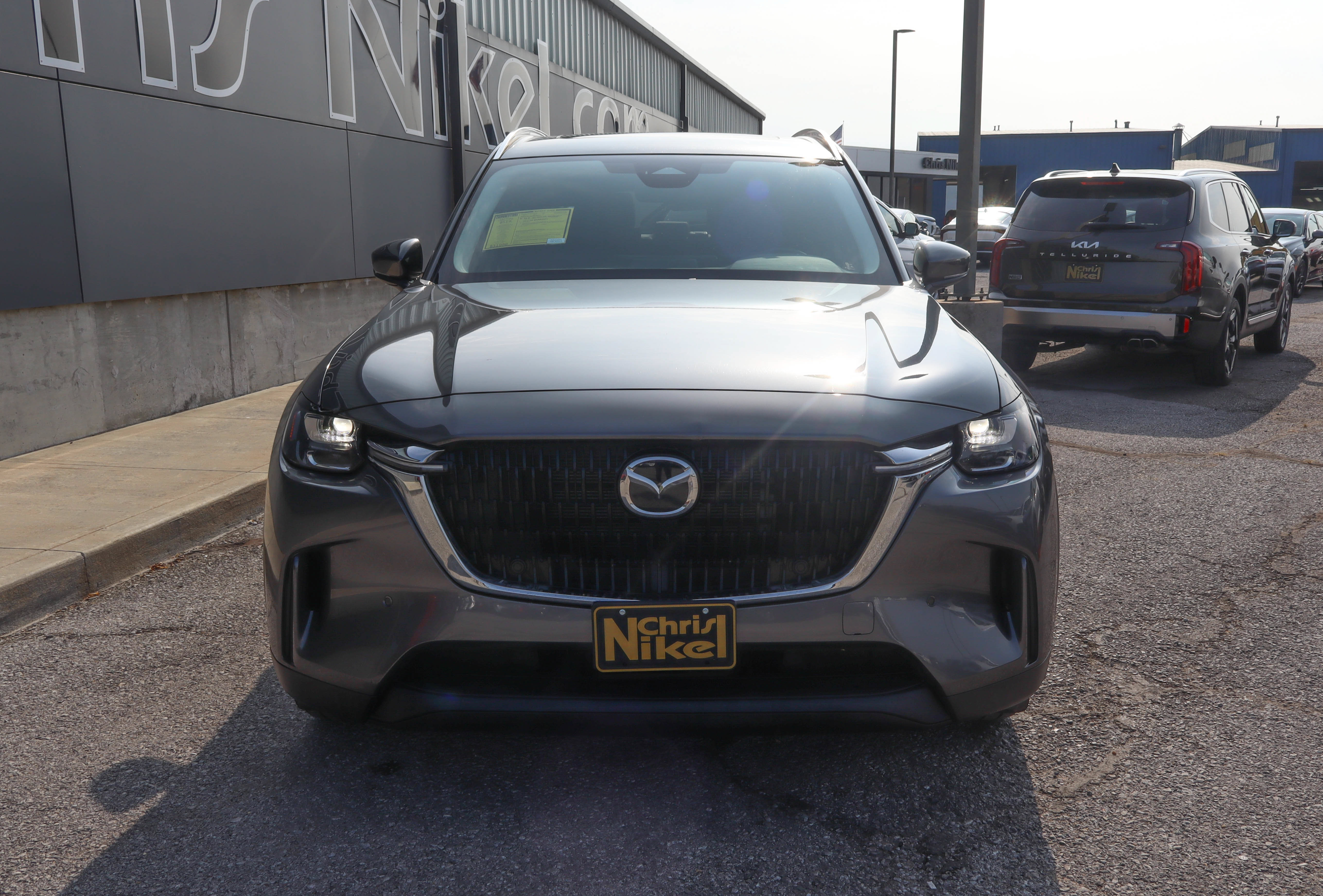 Used 2025 MAZDA CX-90 3.3 Turbo w/ Preferred Package AWD/4WD image 2