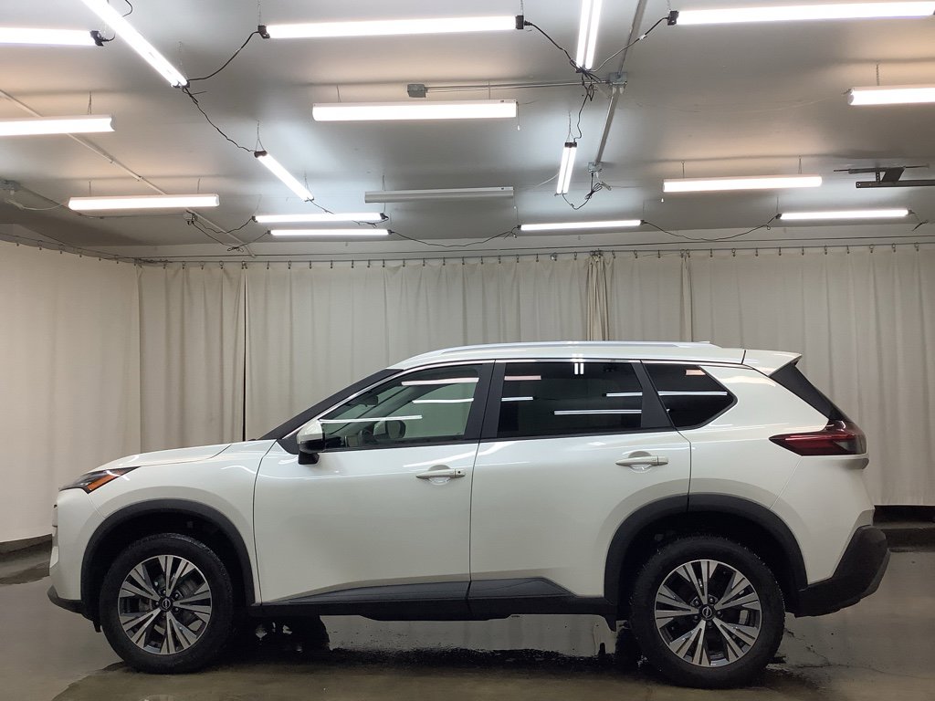 Used 2023 Nissan Rogue SV w/ SV Premium Package image 10