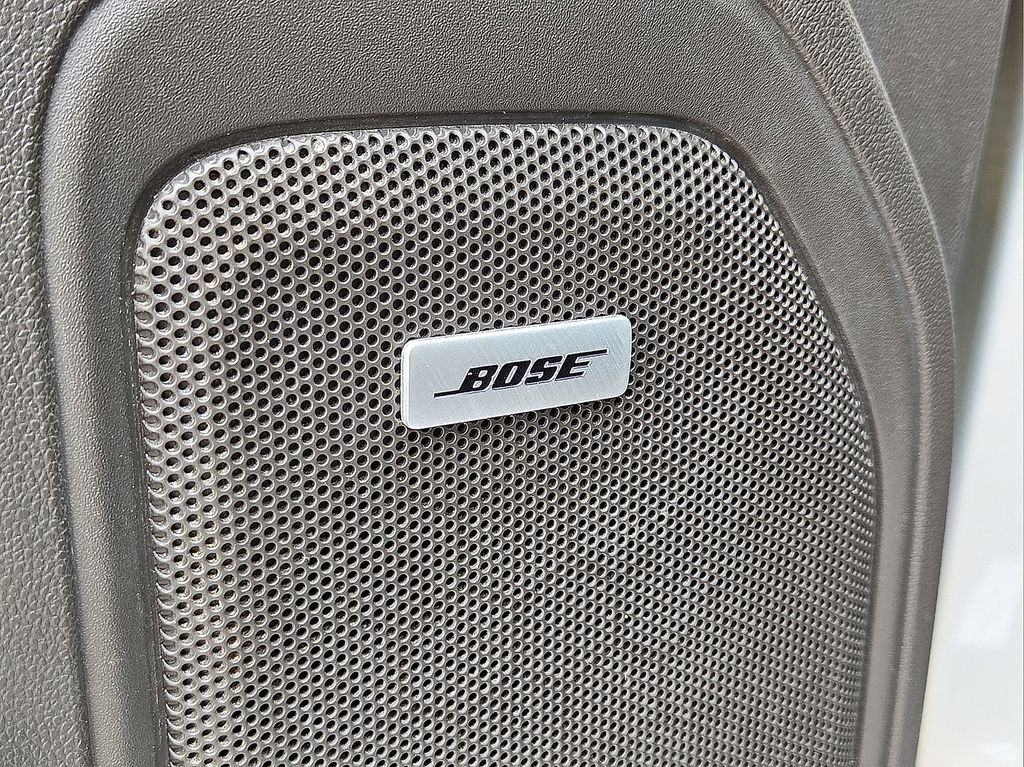 Used 2019 GMC Sierra 1500 SLT AWD/4WD image 23