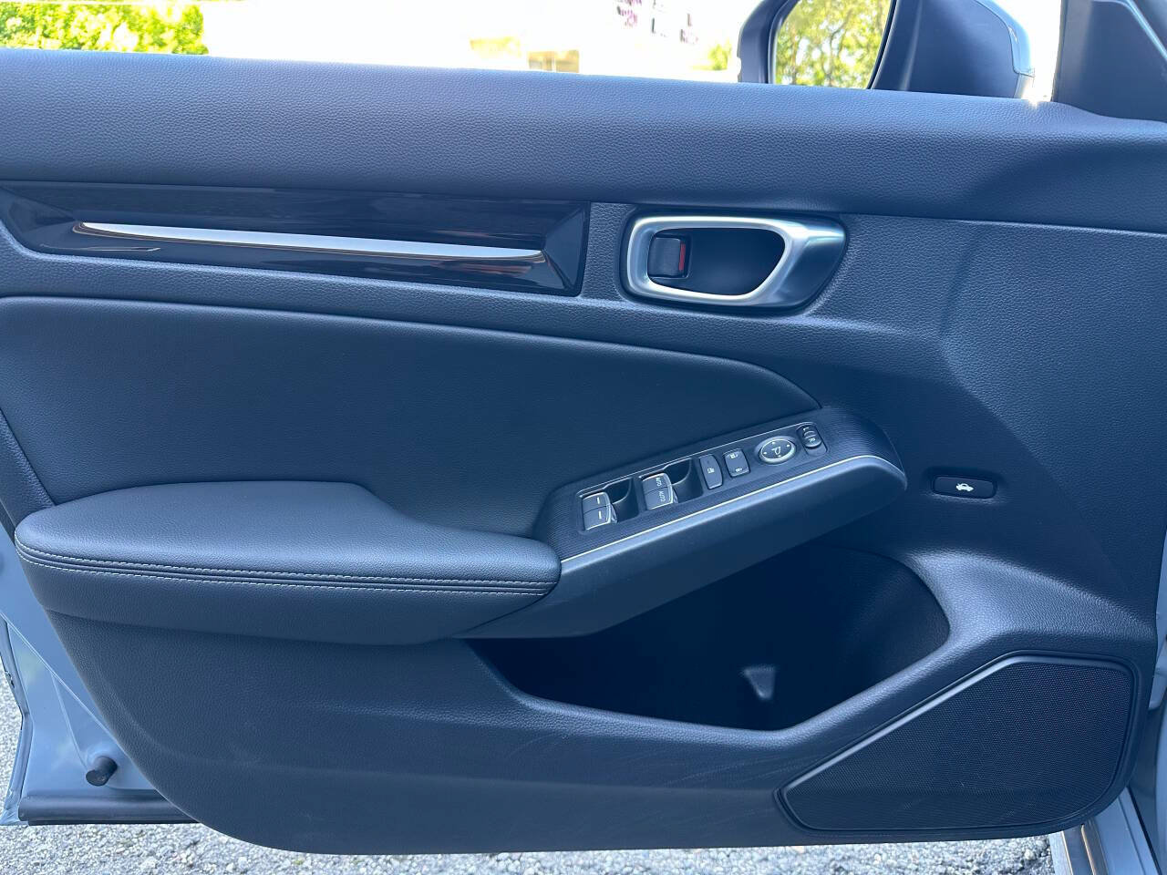 Used 2023 Honda Civic Touring image 32