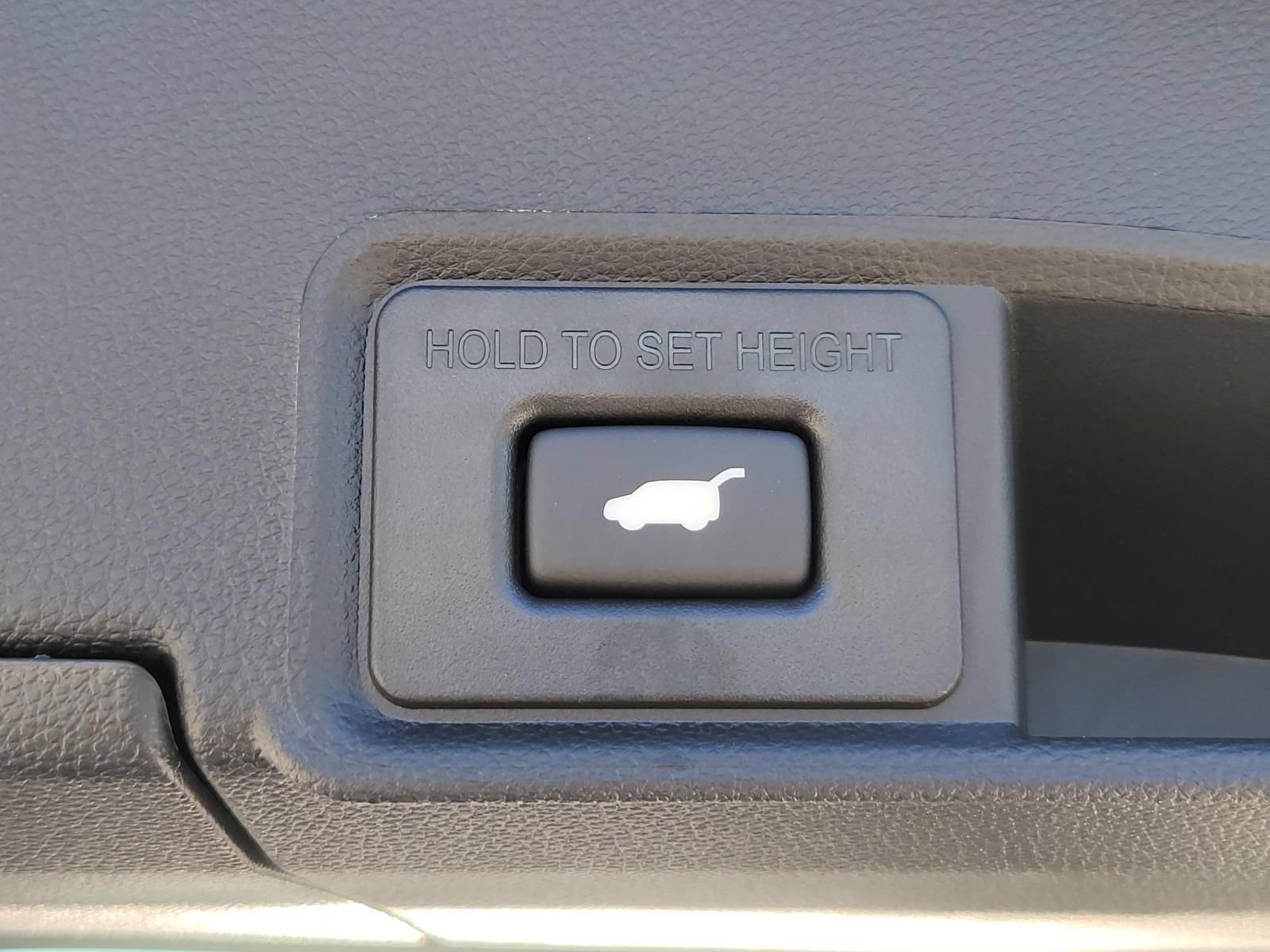 New 2026 Acura RDX SH-AWD image 11