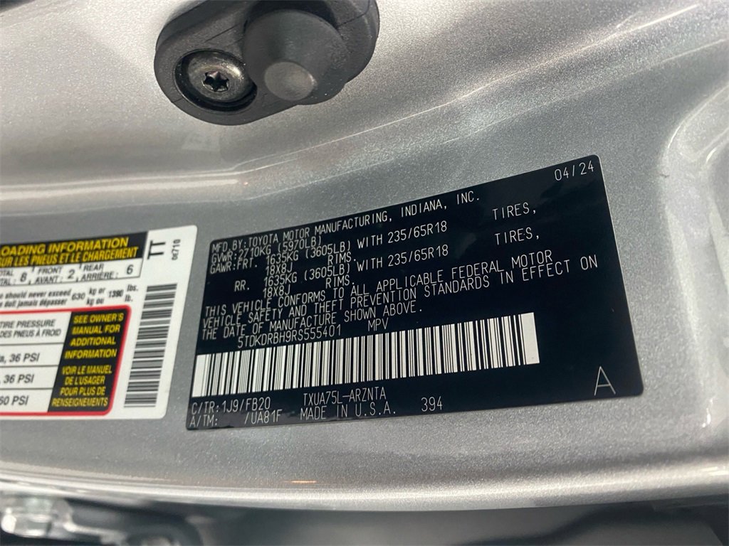 Used 2024 Toyota Highlander LE image 18