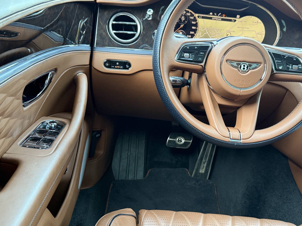 Used 2022 Bentley Flying Spur V8 AWD/4WD image 29