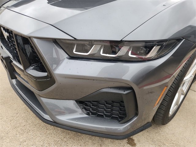Used 2025 Ford Mustang GT Premium RWD image 13