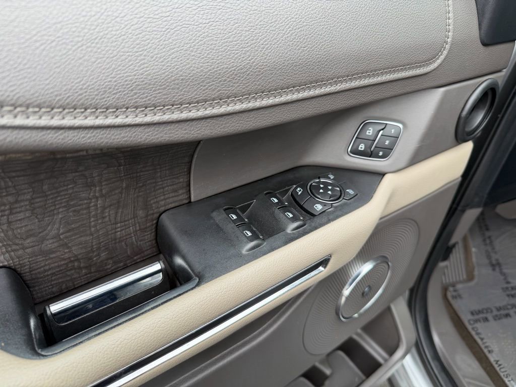 Used 2021 Ford Expedition Limited image 11