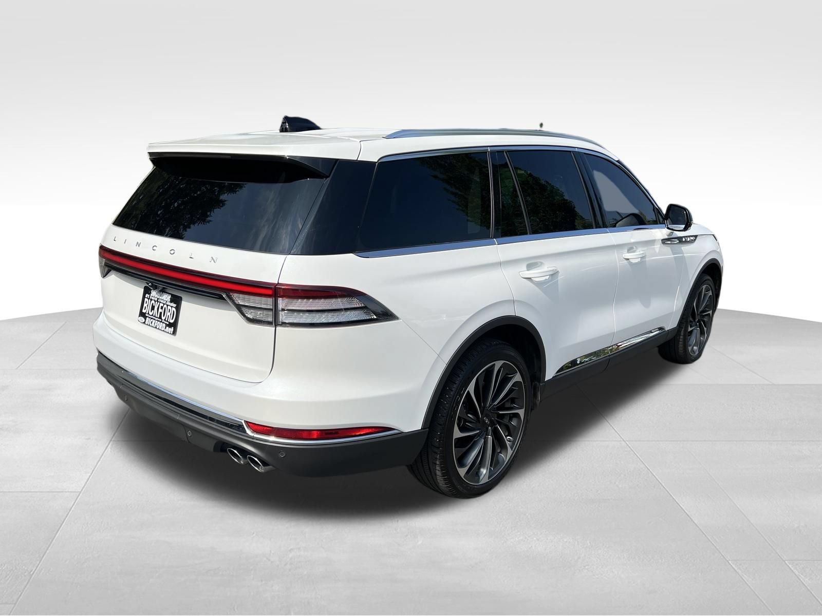 Used 2025 Lincoln Aviator Reserve w/ Equipment Group 201A AWD/4WD image 5