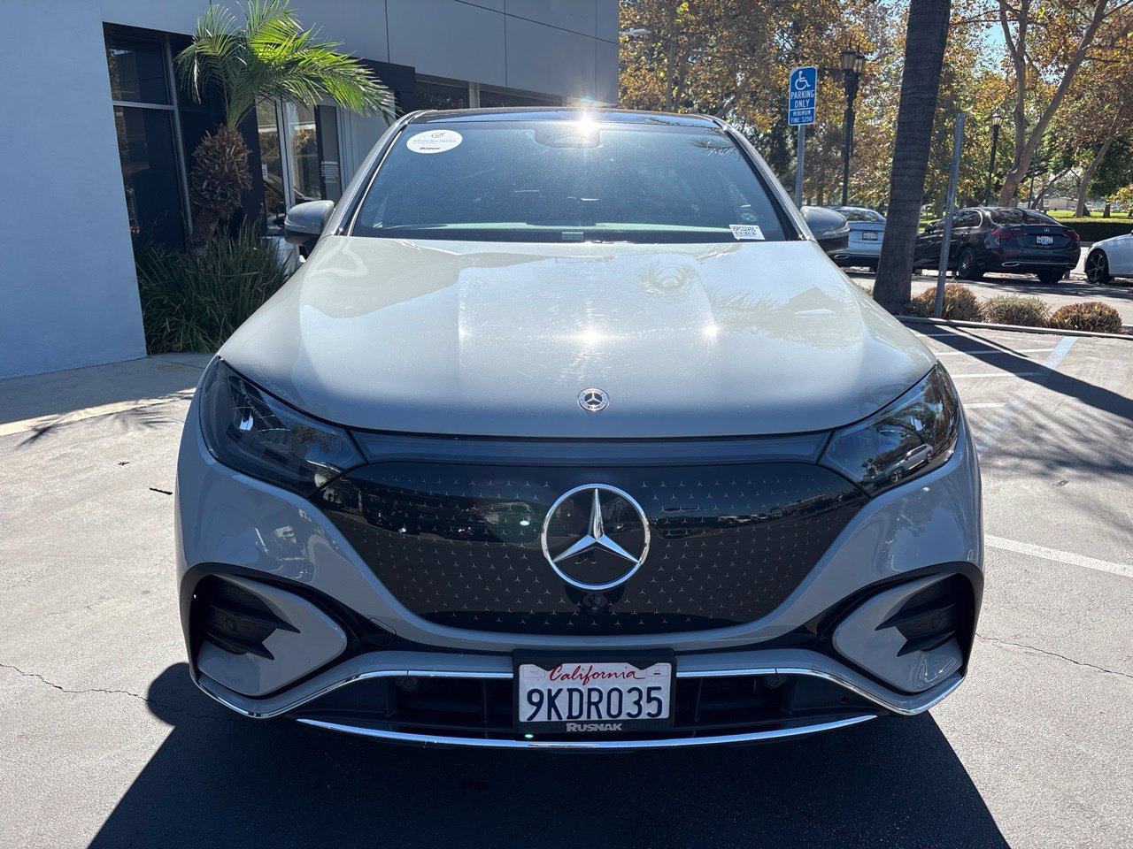 Certified 2023 Mercedes-Benz EQE 500 4MATIC SUV image 3