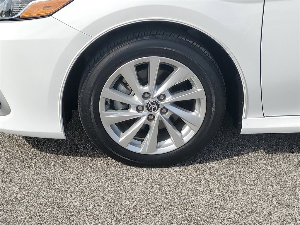 Used 2023 Toyota Camry LE image 13