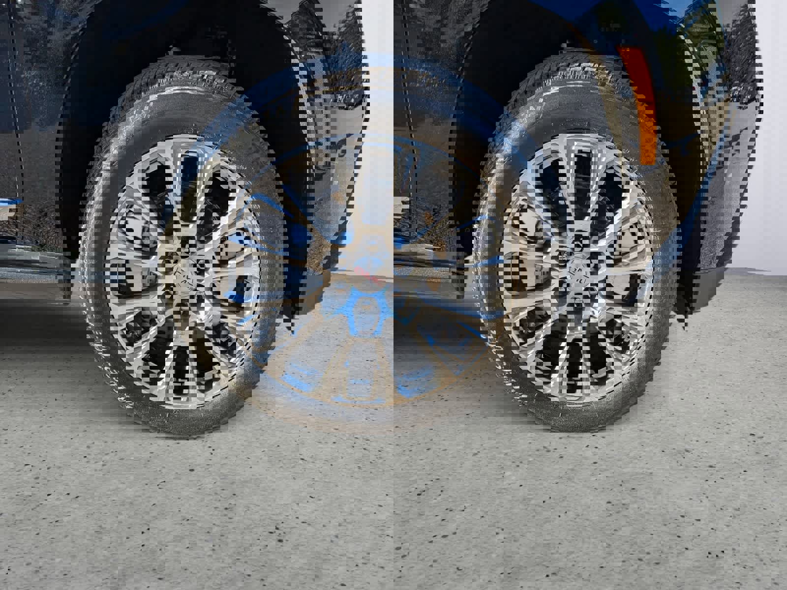 Certified 2025 GMC Yukon XL Denali w/ Sun & Power Step Package image 8