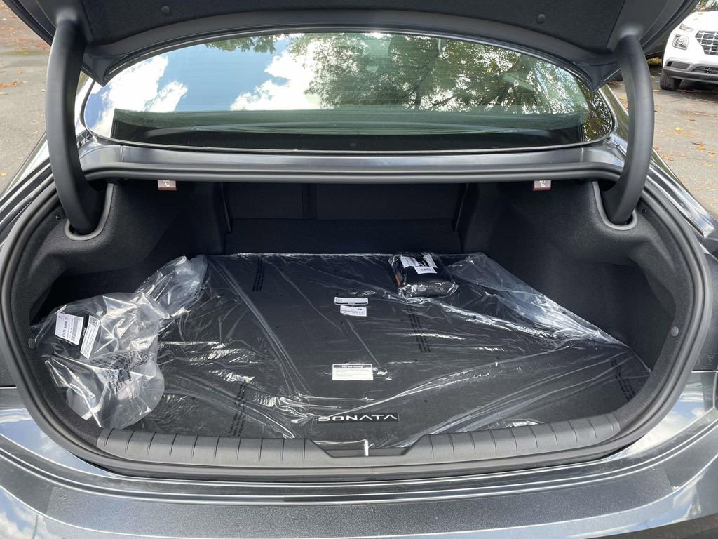 New 2026 Hyundai Sonata SEL FWD image 8