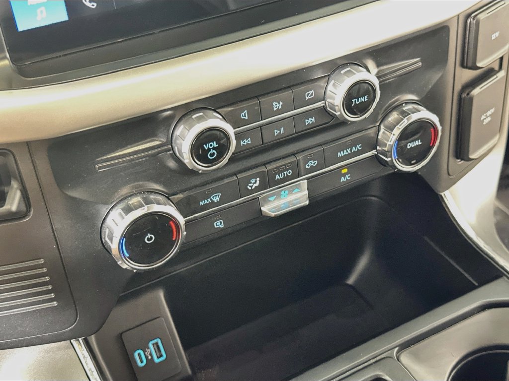 Used 2022 Ford F150 Lightning Pro AWD/4WD image 27