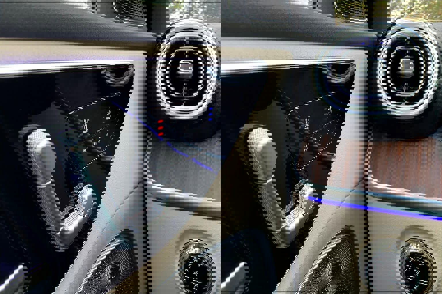 Certified 2026 Mercedes-Benz C 300 4MATIC Sedan image 24