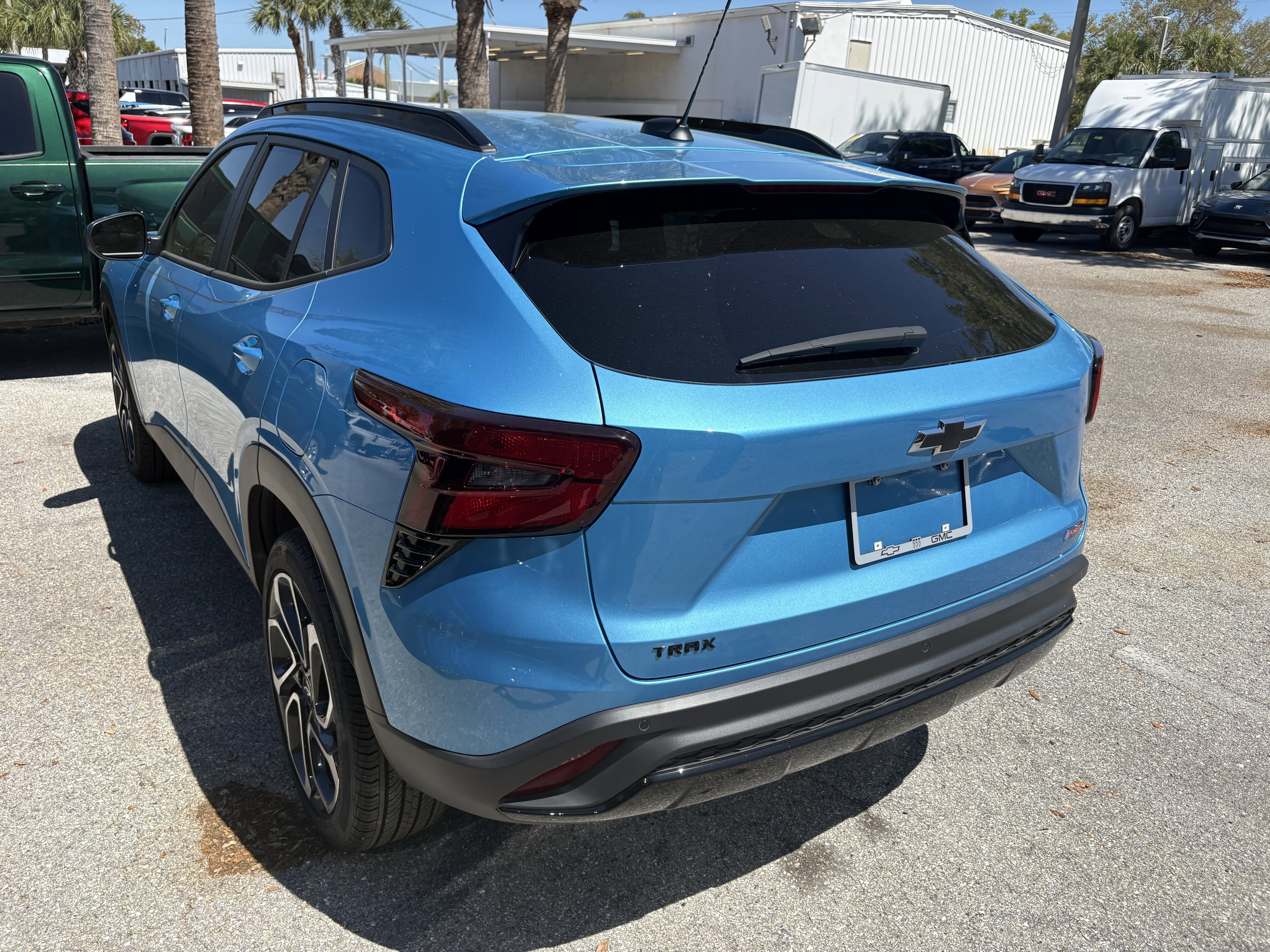 Used 2025 Chevrolet Trax RS w/ Driver Confidence Package image 5