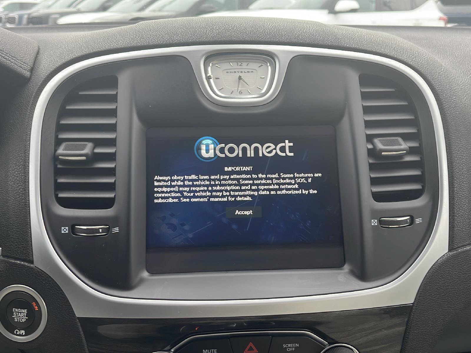 Used 2022 Chrysler 300 Touring w/ Sport Appearance Package image 14