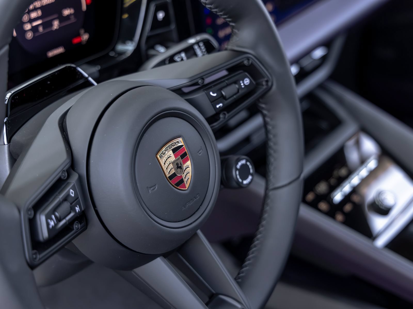 New 2026 Porsche Macan Electric RWD image 38