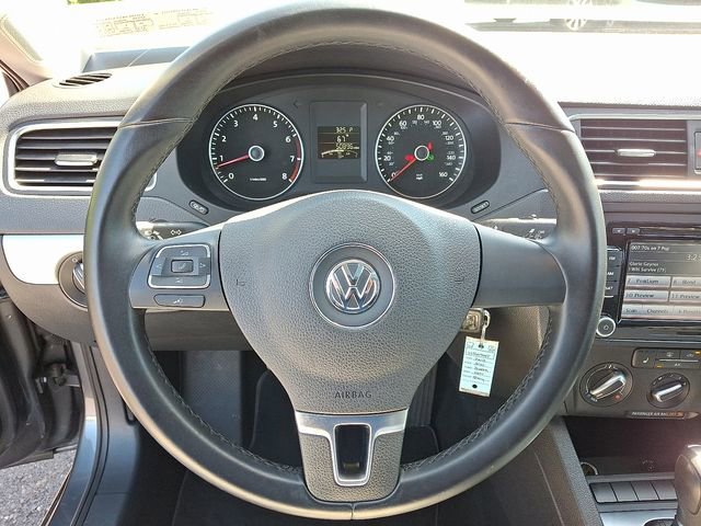 Used 2013 Volkswagen Jetta SE FWD image 18