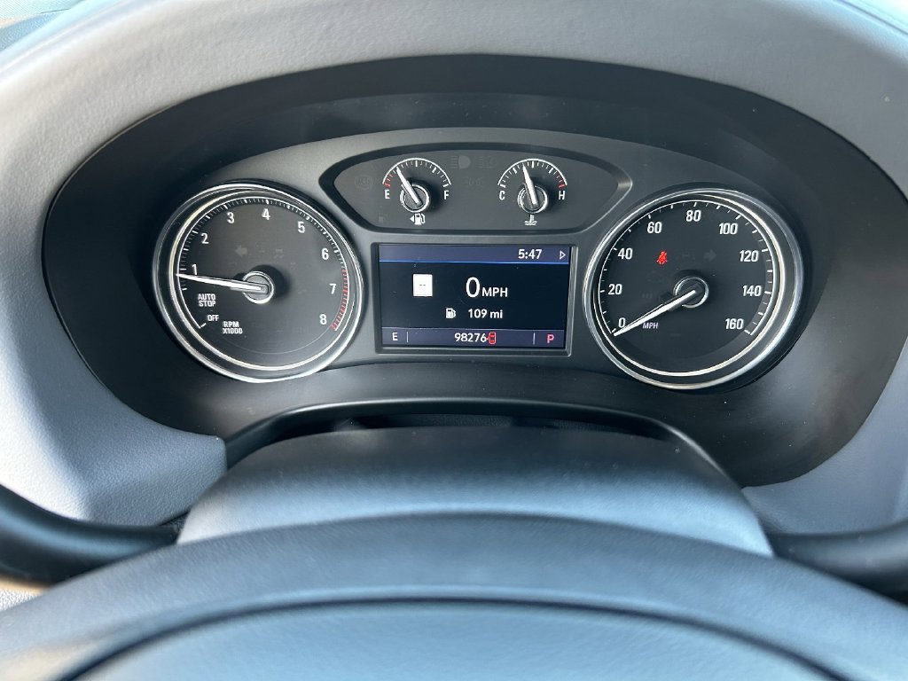Used 2020 Buick Enclave Essence w/ Sport Touring Edition FWD image 32