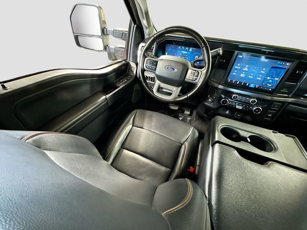 Used 2025 Ford F350 Lariat AWD/4WD image 16
