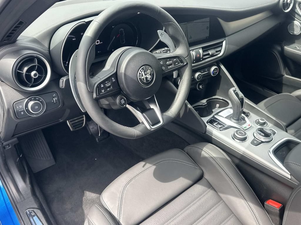 New 2026 Alfa Romeo Giulia AWD image 2