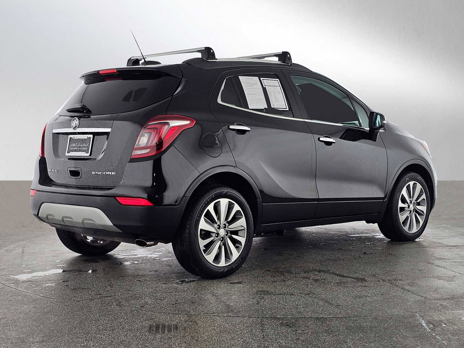 Used 2018 Buick Encore Preferred image 3