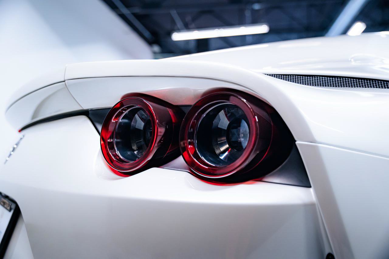 Used 2018 Ferrari 812 Superfast RWD image 26