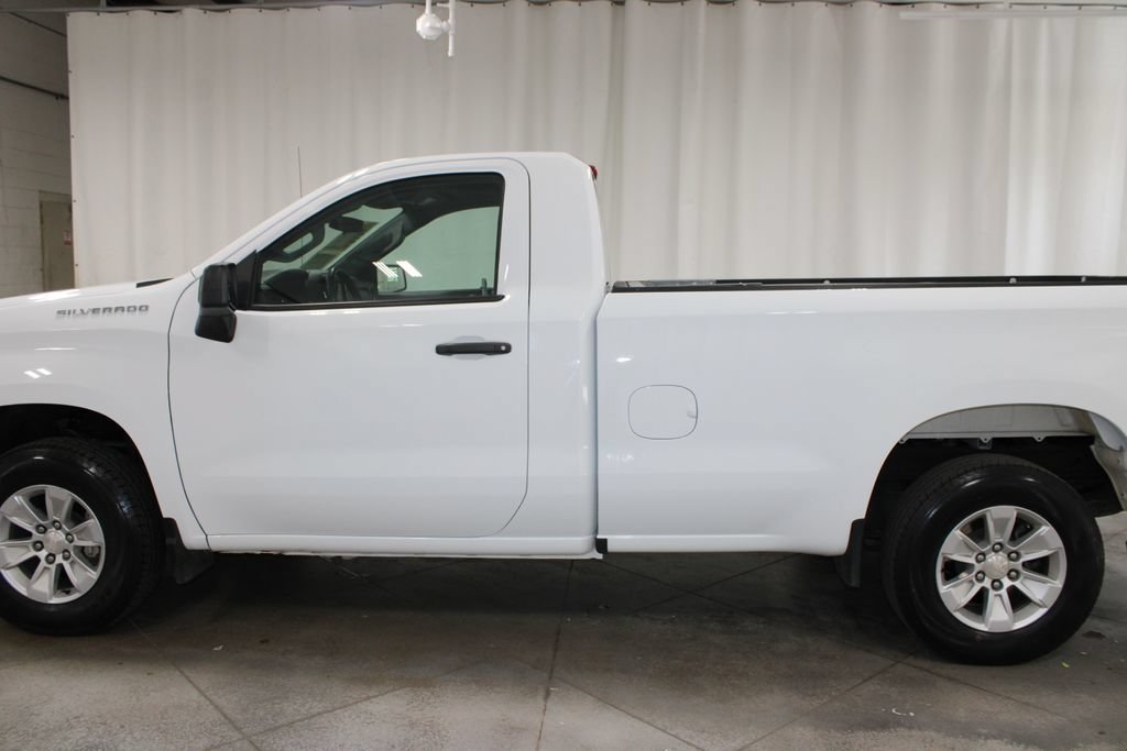 Used 2022 Chevrolet Silverado 1500 W/T RWD image 6