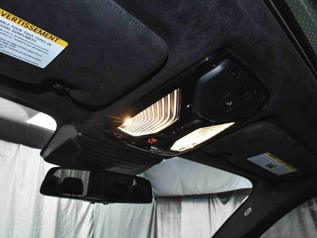 Used 2024 BMW X7 xDrive40i w/ Executive Package image 56