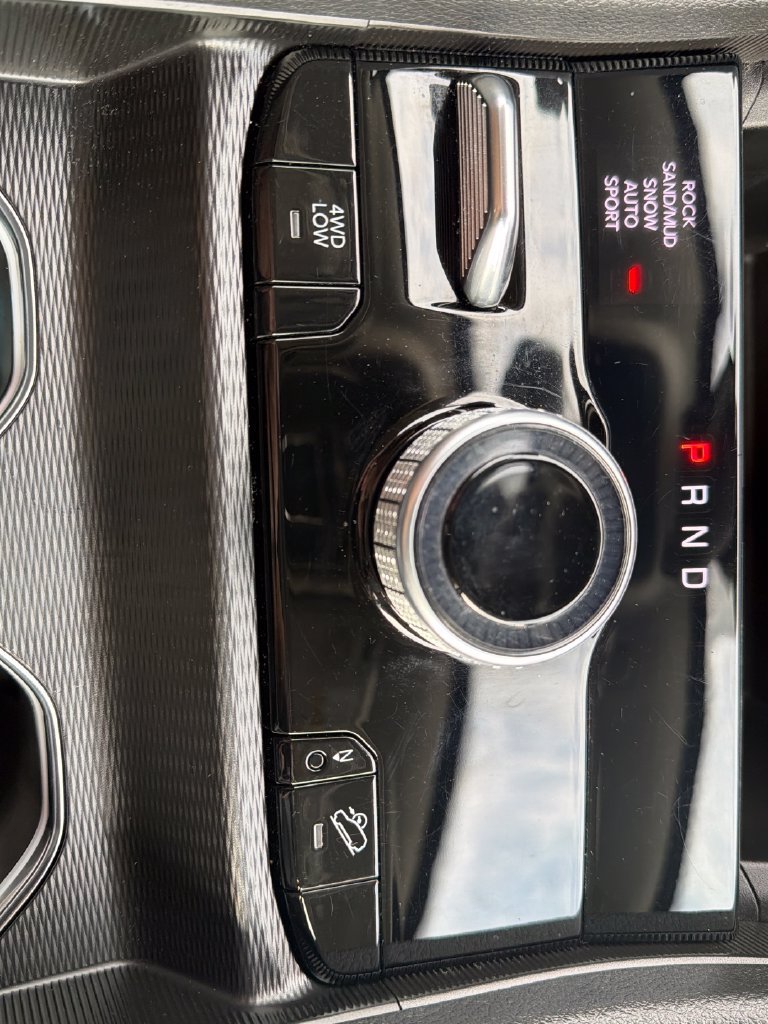 Used 2023 Jeep Grand Cherokee 4WD 4xe image 26
