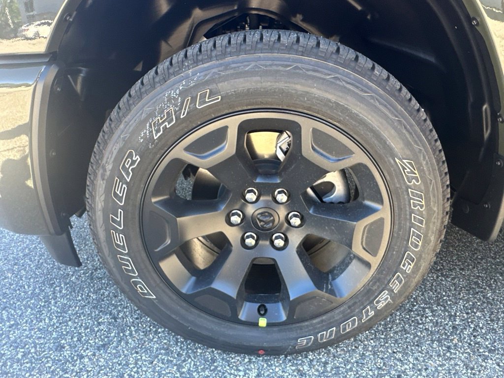 New 2027 RAM 1500 Express AWD/4WD image 31