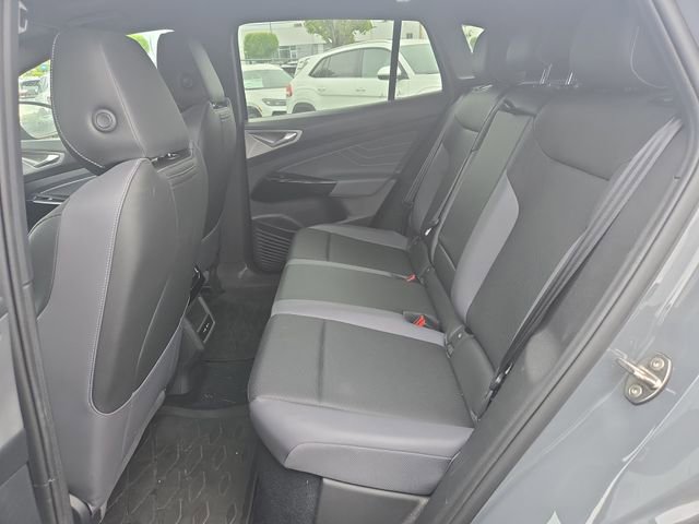 Used 2023 Volkswagen ID.4 Pro S RWD image 11