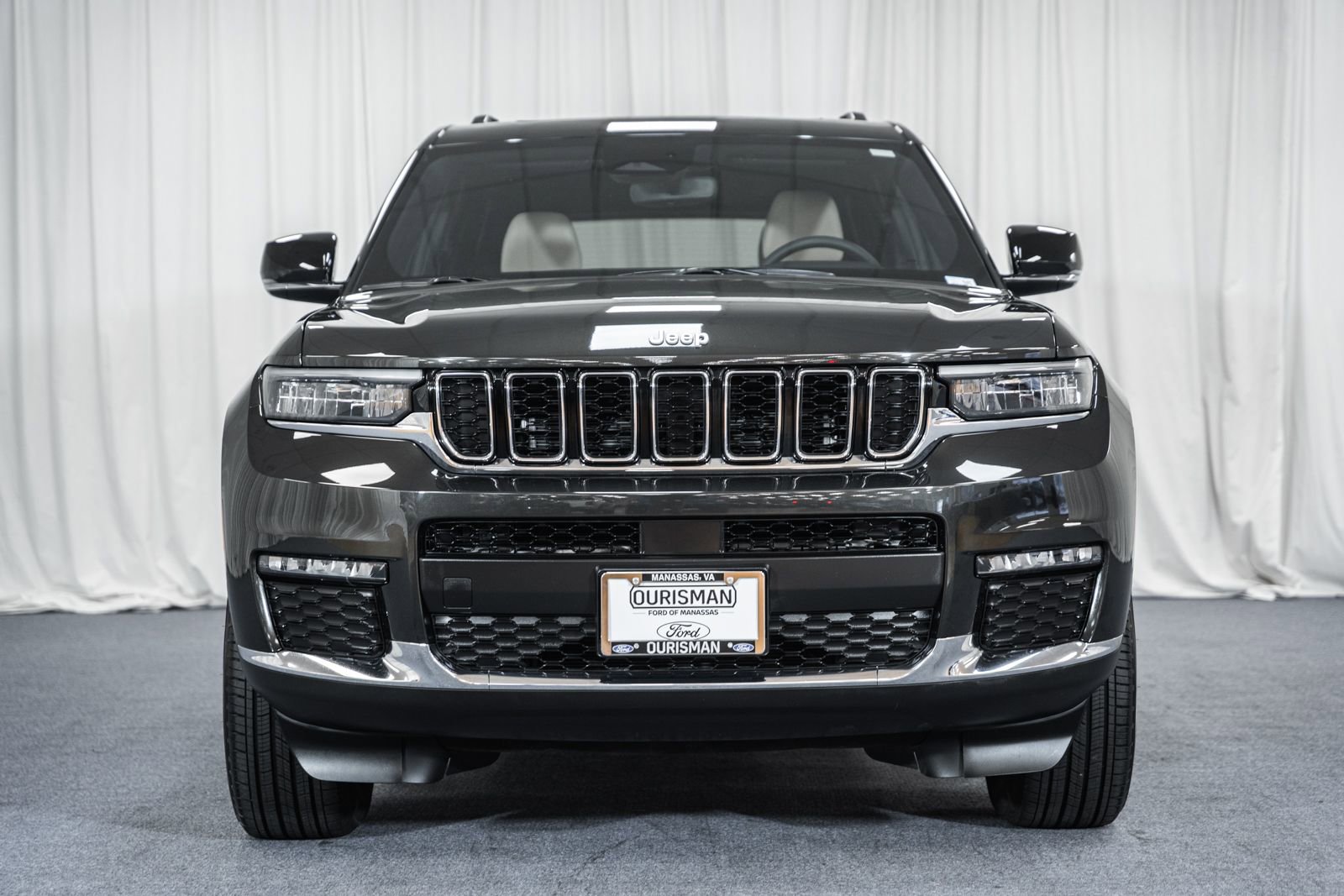 Used 2024 Jeep Grand Cherokee L Limited image 2