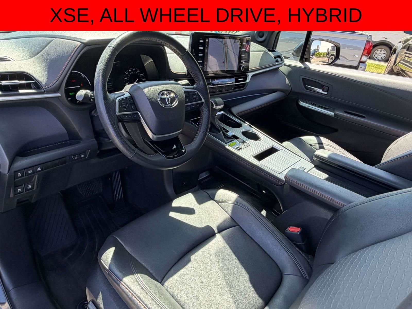 Used 2023 Toyota Sienna XSE w/ XSE Plus Package AWD/4WD image 23