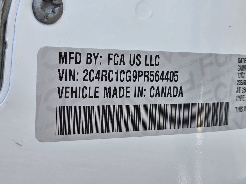 Used 2023 Chrysler Voyager LX image 35