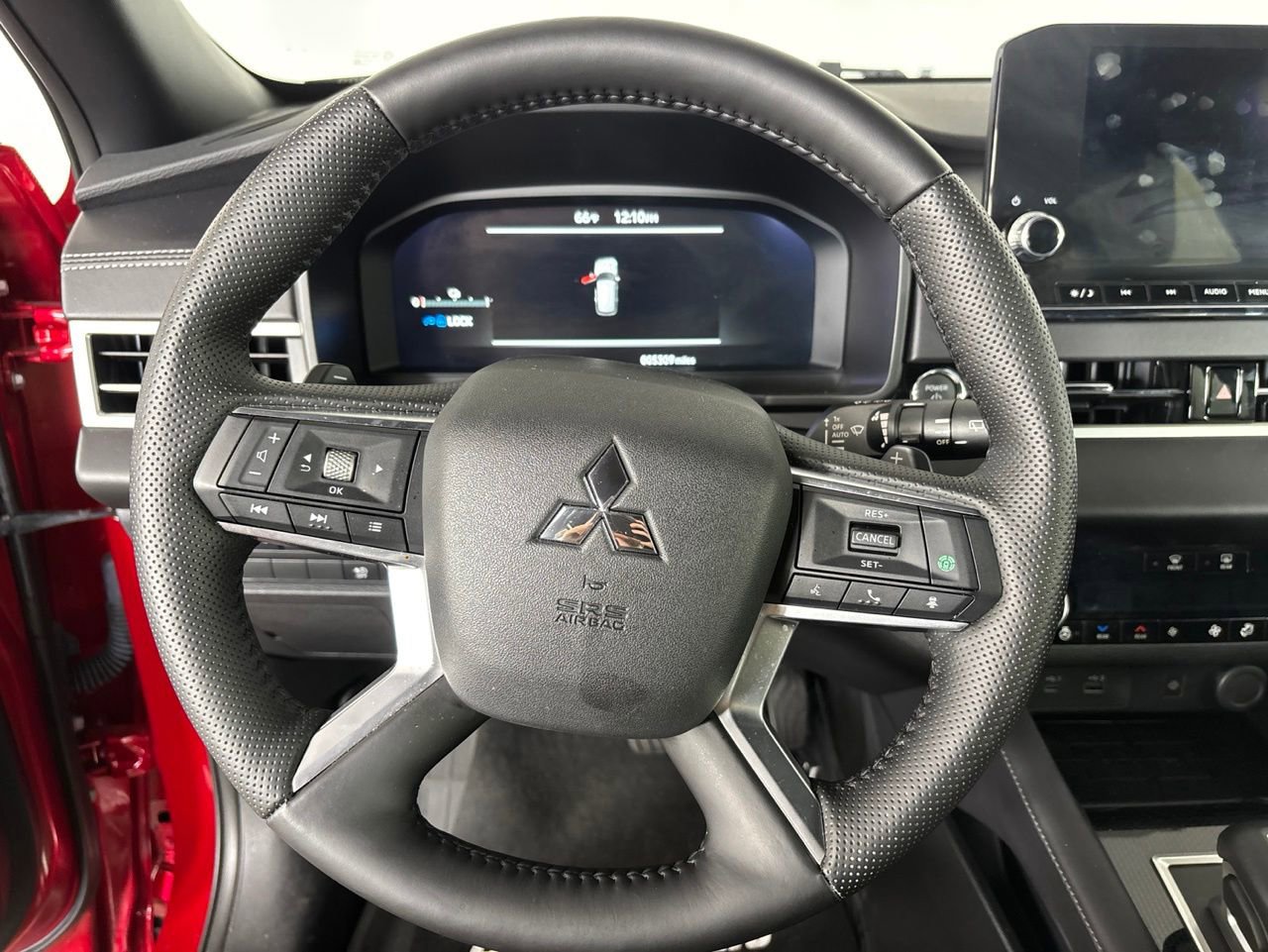 Used 2025 Mitsubishi Outlander SEL Black Edition AWD/4WD image 10