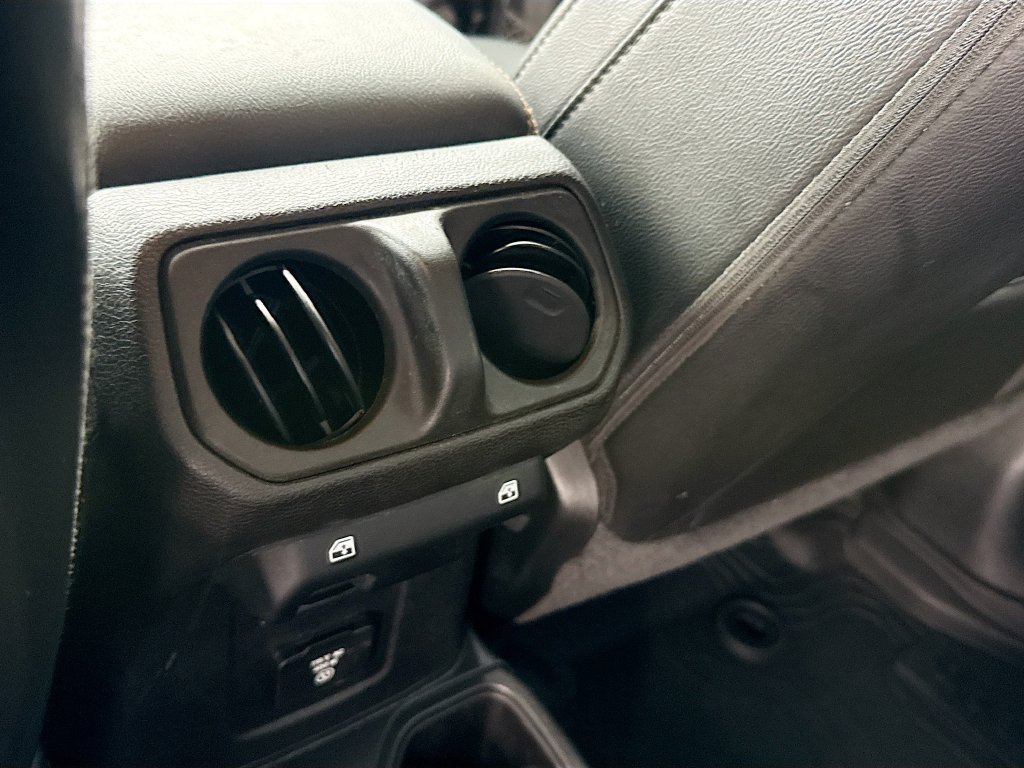 Certified 2021 Jeep Gladiator Overland AWD/4WD image 28