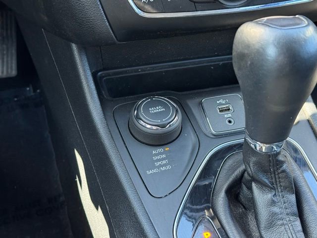 Used 2019 Jeep Cherokee Limited image 13