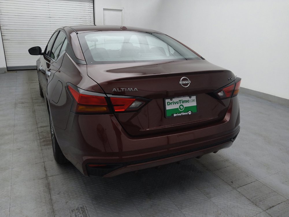 Used 2024 Nissan Altima 2.5 SV image 6