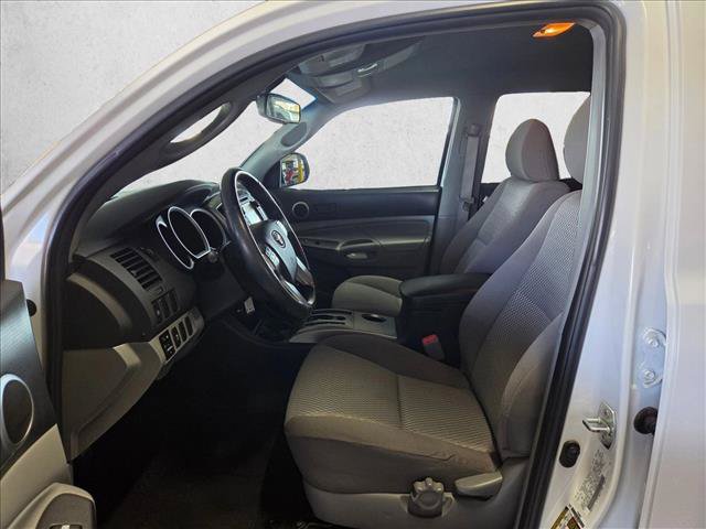Used 2013 Toyota Tacoma PreRunner w/ SR5 Pkg RWD image 10
